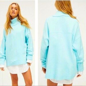 Free People | After Glow Oversized Mock Neck Sweater in Sky | Women Large